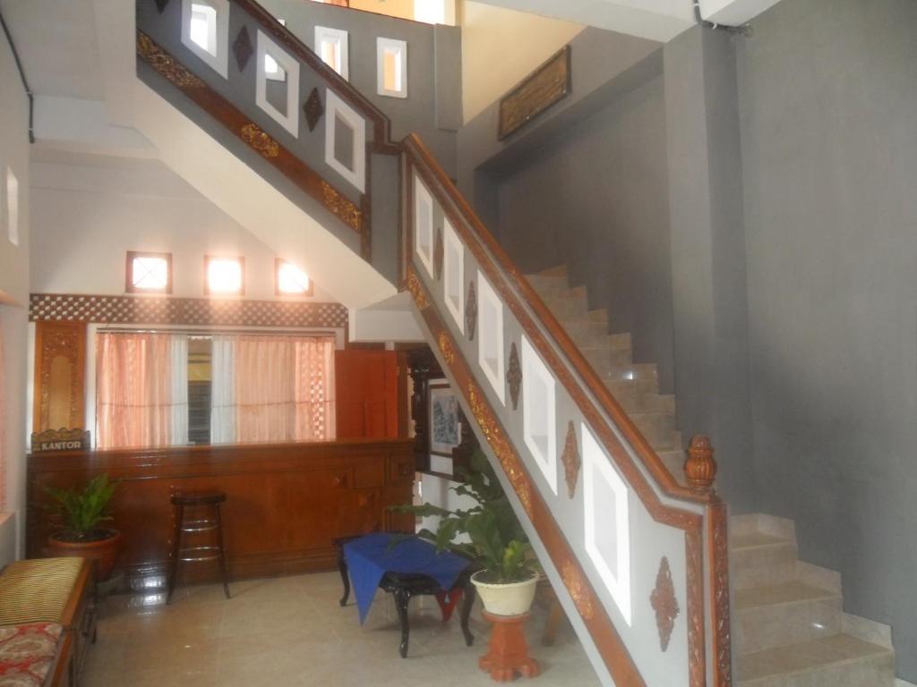 Hotel Sentral Buleleng  Exterior photo