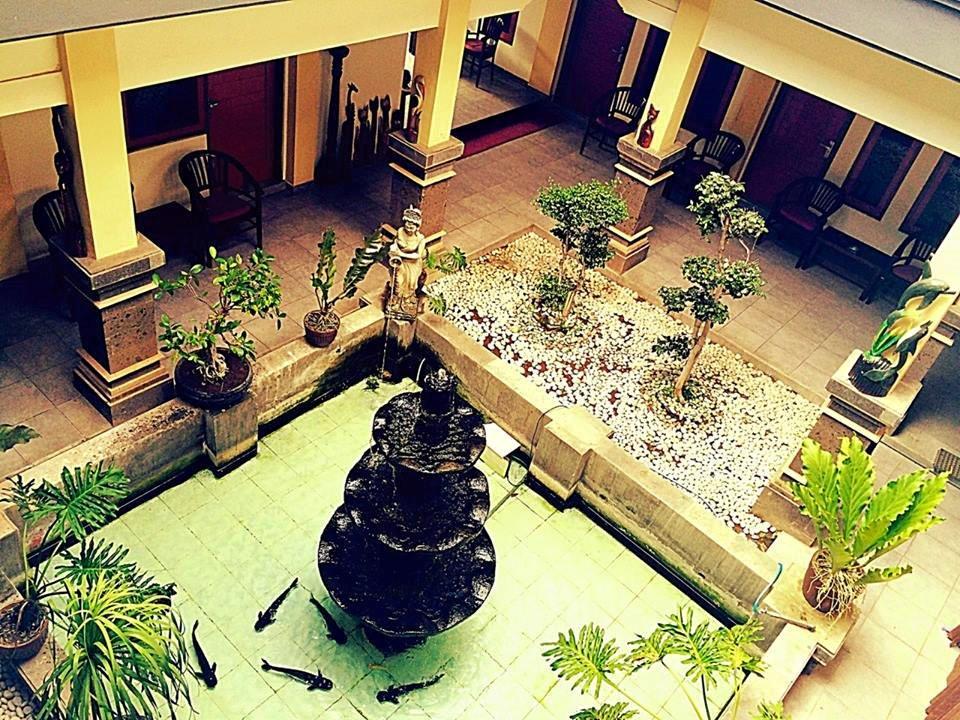 Hotel Sentral Buleleng  Exterior photo