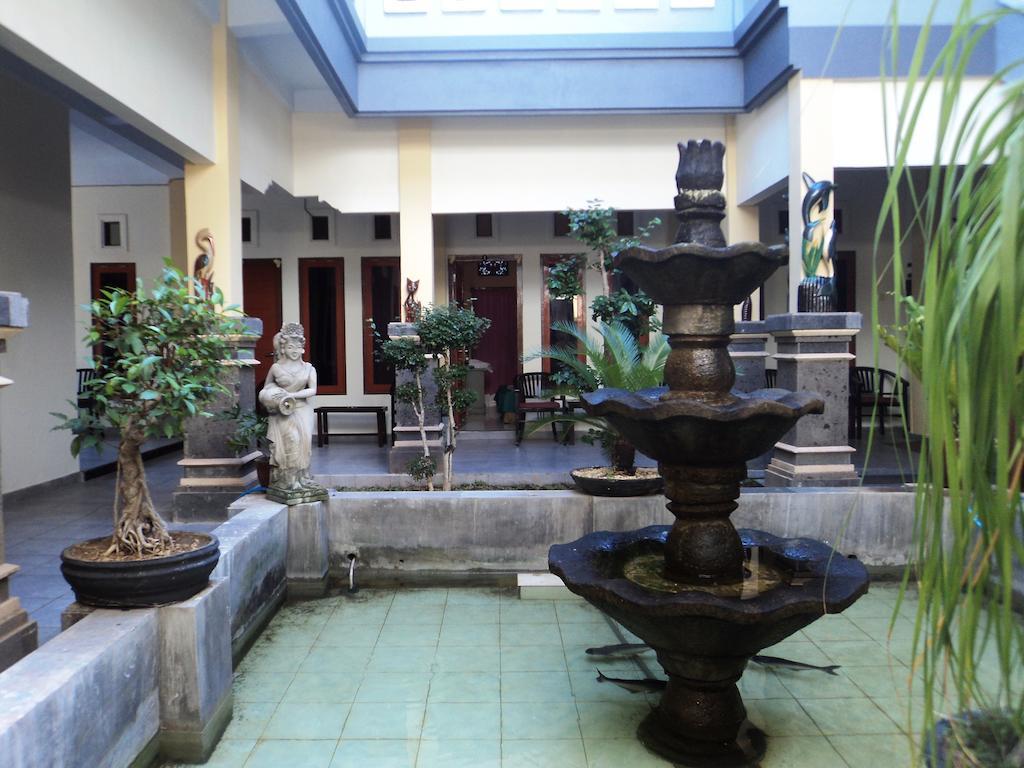 Hotel Sentral Buleleng  Room photo