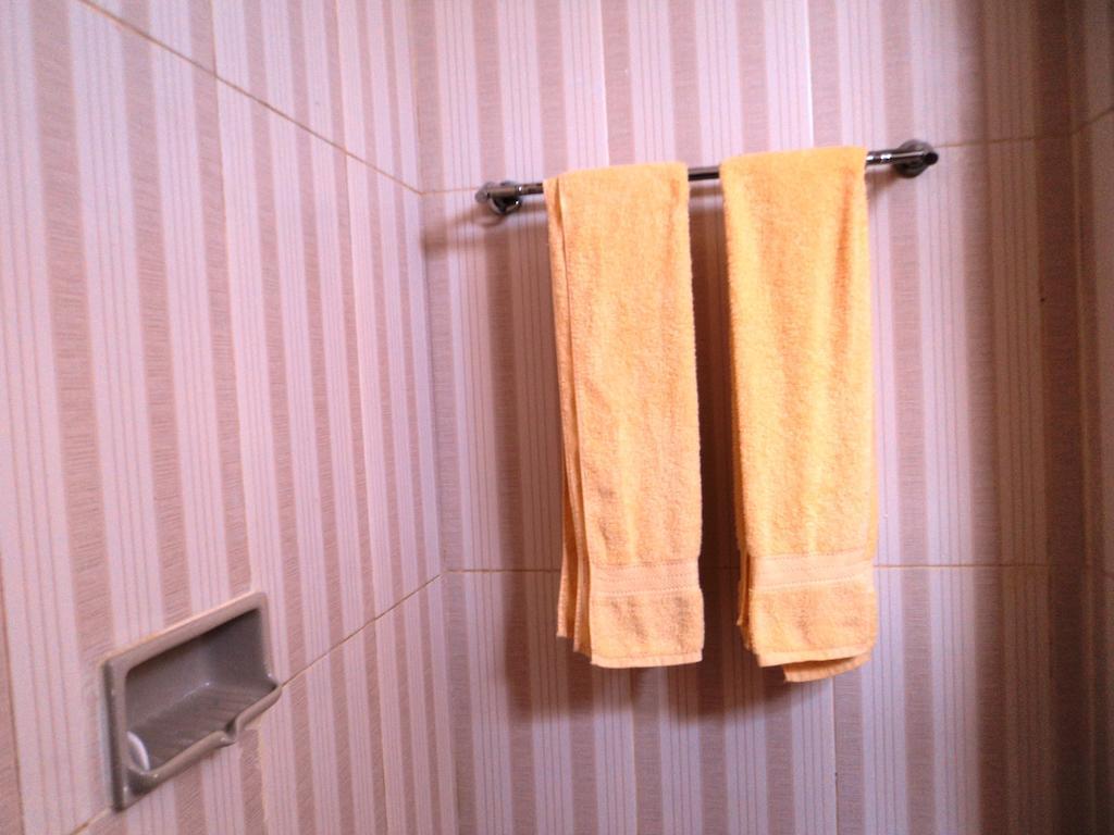 Hotel Sentral Buleleng  Room photo